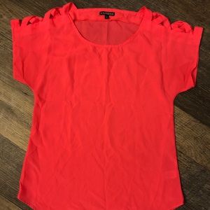 Express Tops - Hot pink Express top w. criss-cross open shoulder Express Tops - Hot pink Express top w. criss-cross open shoulder
